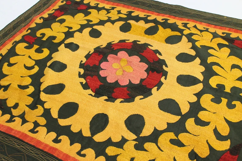 Embroidered wall hanging - Image 4