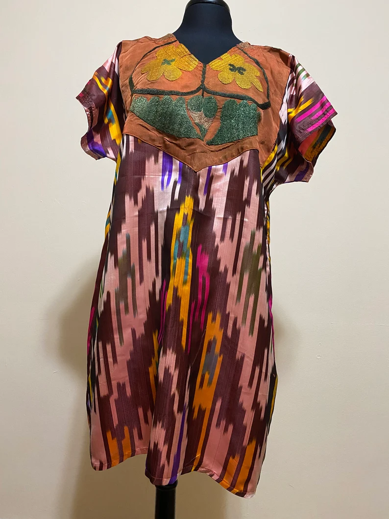 Embroidery pure silk dress- antique but NEW IkatRoom 5 out of 5 stars - Image 3
