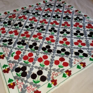 Embroidered table cloth - "Anor"